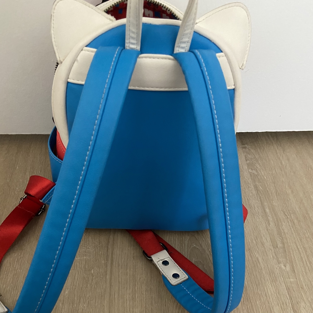 Hello Kitty Loungefly Backpack - Picture 5 of 6
